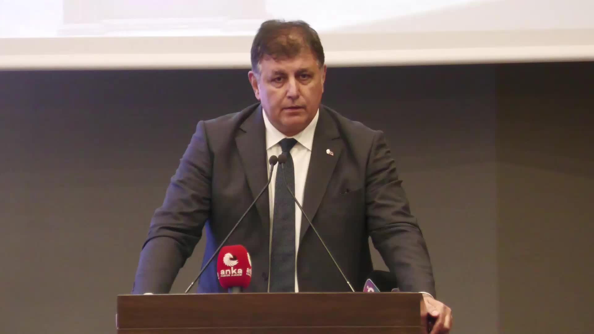 İzmir Büyükşehir Belediye Başkanı Tugay'dan TCDD'ye zam tepkisi: "Burada iyi niyet yok"